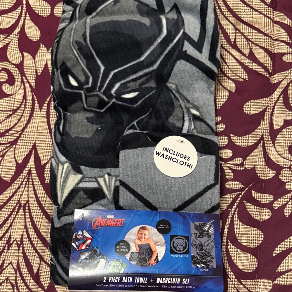 Marvel Black Panther Gray and Black 2-Piece Bath Towel & Washcloth Set